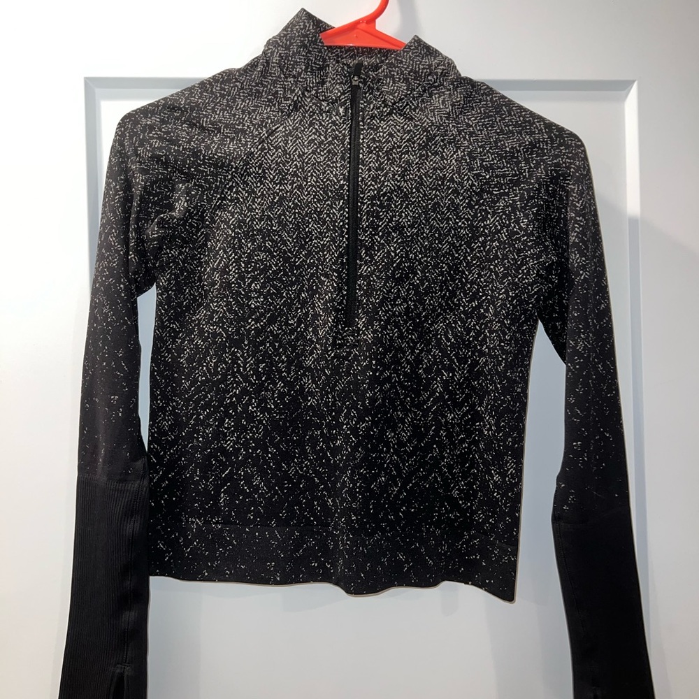 Lululemon Quarter-Zip cropped jacket: size 4